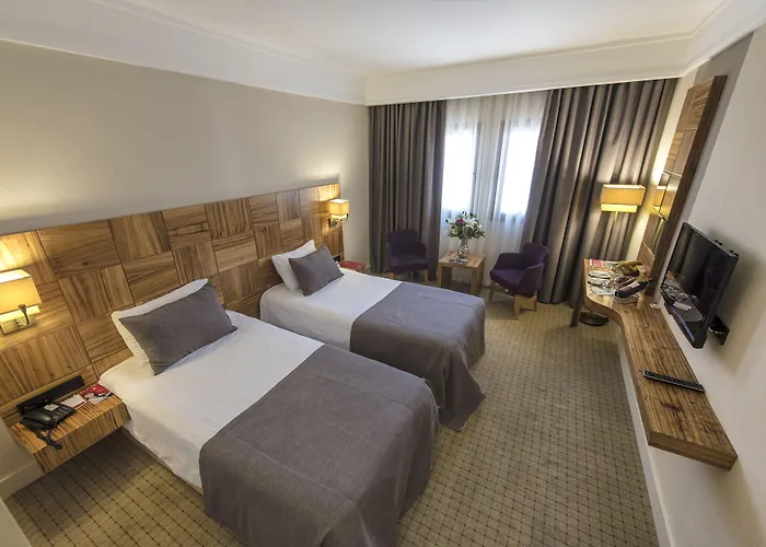 Ramada By Wyndham Cappadocia فندق 5*