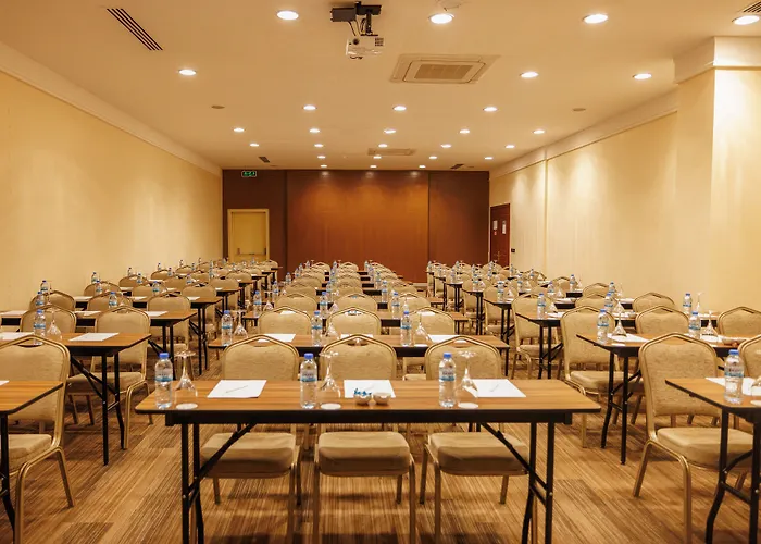 فندق Ramada By Wyndham Cappadocia 5*